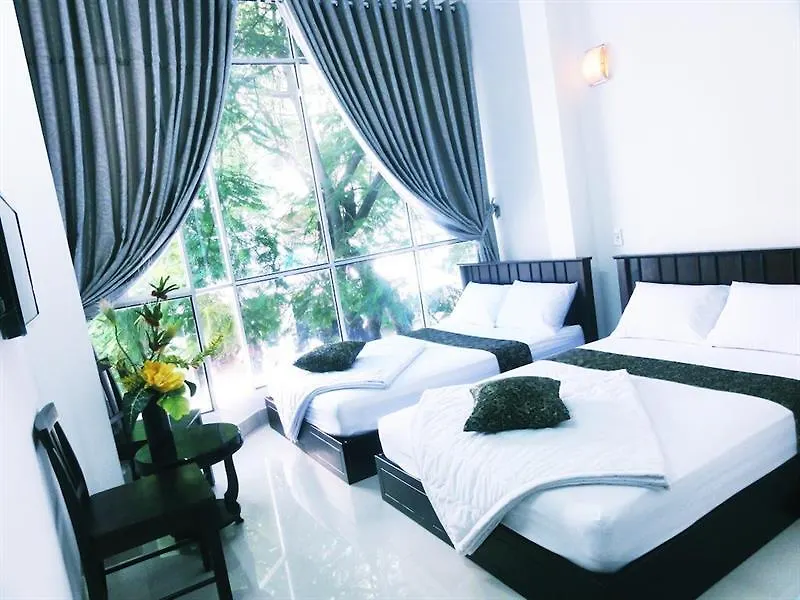 Phong Luu Hotel Nha Trang